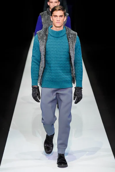 Look 74